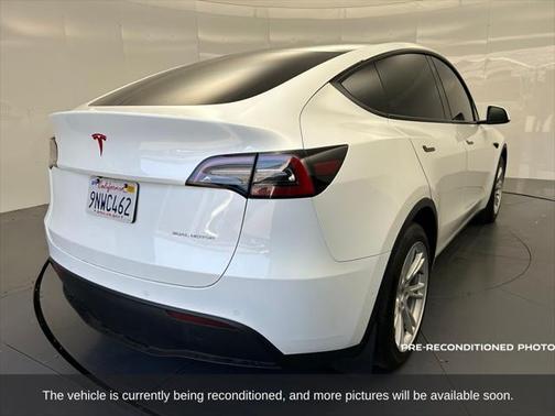 2021 Tesla Model Y Long Range Dual Motor All-Wheel Drive
