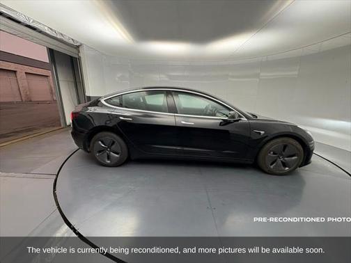 2019 Tesla Model 3 Mid Range