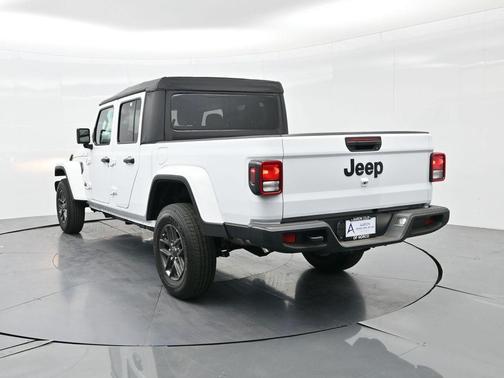 2025 Jeep Gladiator Sport S