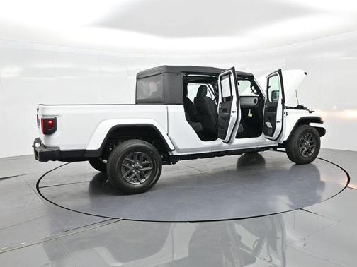 2025 Jeep Gladiator Sport S