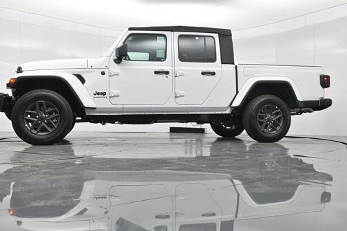 2025 Jeep Gladiator Sport S