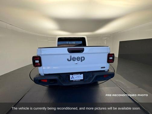 2020 Jeep Gladiator Overland