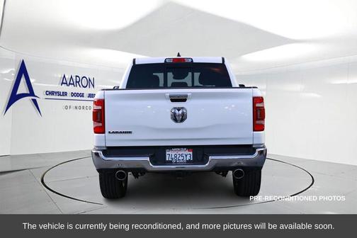 Ivory White Tri-Coat Pearlcoat 2022 RAM 1500 Laramie