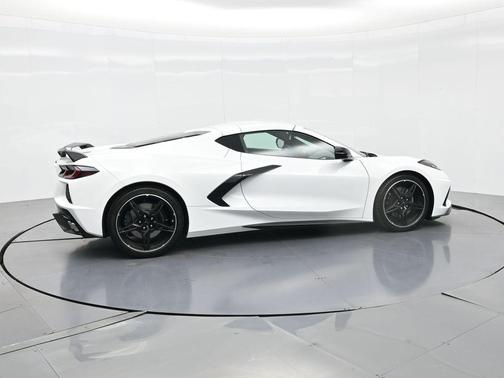 2022 Chevrolet Corvette Stingray w/3LT