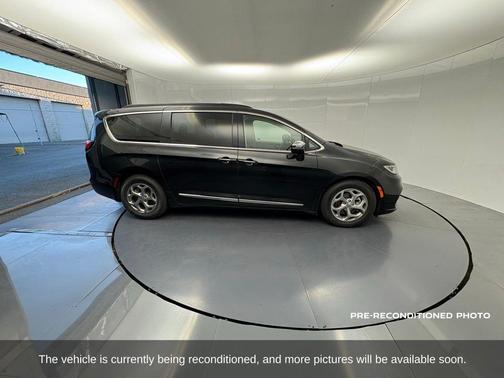 2023 Chrysler Pacifica Limited
