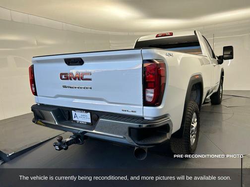 2025 GMC Sierra 2500 SLE