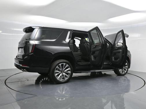 2025 Chevrolet Tahoe 4WD High Country