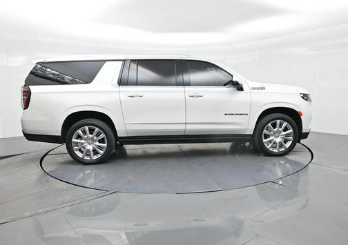 2023 Chevrolet Suburban 4WD High Country