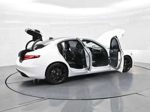 2021 Alfa Romeo Giulia Ti