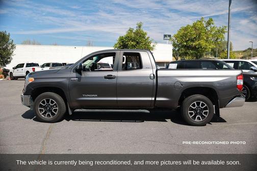 2015 Toyota Tundra SR5