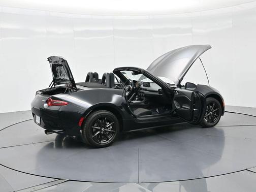 2025 Mazda MX-5 Miata Sport