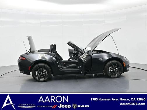 2025 Mazda MX-5 Miata Sport