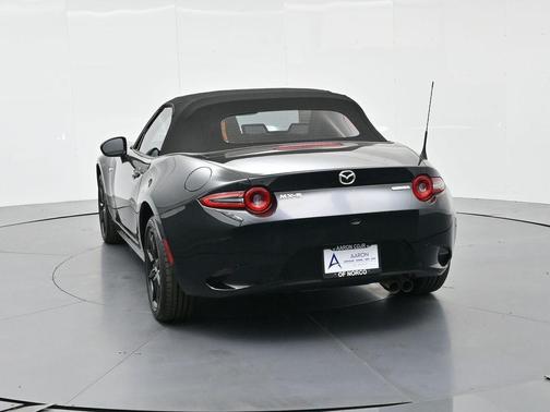 2025 Mazda MX-5 Miata Sport
