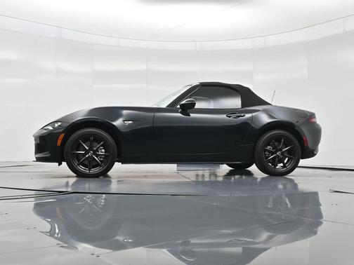 2025 Mazda MX-5 Miata Sport