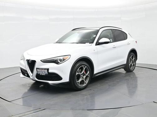 2022 Alfa Romeo Stelvio Ti