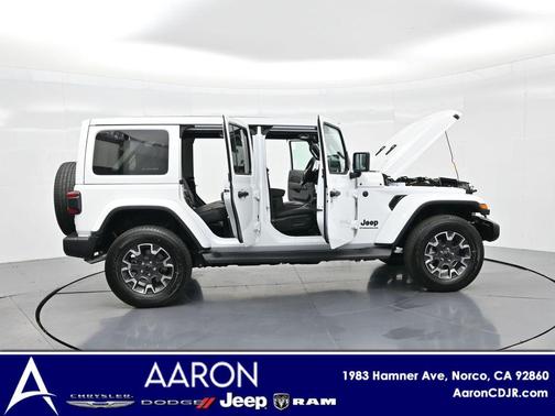 2025 Jeep Wrangler 4-Door Sahara 4x4