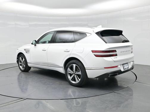 Uyuni White 2022 Genesis GV80 2.5T