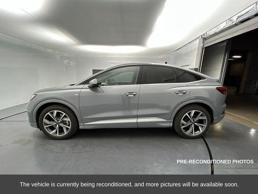 2024 Audi Q4 e-tron Sportback Premium Plus 55 quattro