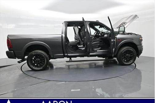 2025 RAM 3500 Limited Crew Cab 4x4 6'4' Box