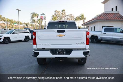 Summit White 2023 Chevrolet Silverado 3500 High Country