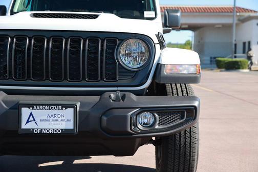 2026 Jeep Gladiator Sport S