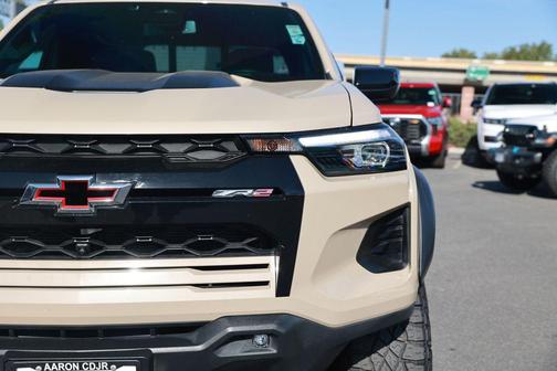 Sand Dune Metallic 2024 Chevrolet Colorado ZR2