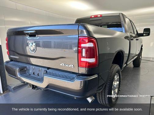2024 RAM 2500 Laramie Crew Cab 4x4 6'4' Box