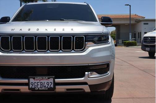 Silver Zynith 2023 Jeep Wagoneer Series II 4x4