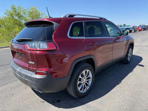 Velvet Red Pearlcoat 2021 Jeep Cherokee Latitude Lux