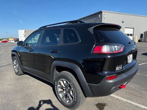 2022 Jeep Cherokee Trailhawk
