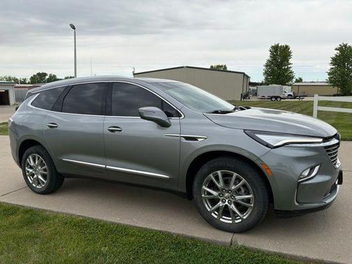 Moonstone Gray Metallic 2023 Buick Enclave Essence AWD