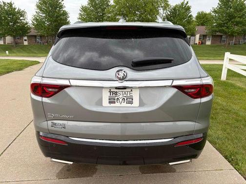 Moonstone Gray Metallic 2023 Buick Enclave Essence AWD