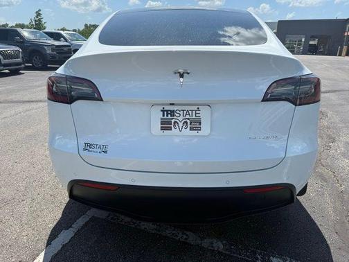 2022 Tesla Model Y Long Range Dual Motor All-Wheel Drive