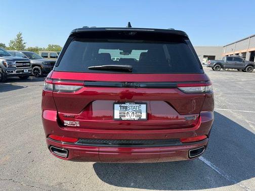 2025 Jeep Grand Cherokee Summit