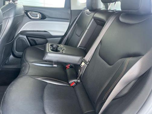 Billet Silver Metallic Clearcoat 2022 Jeep Compass Limited