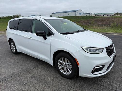 Bright White Clearcoat 2024 Chrysler Pacifica Touring L
