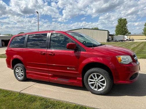 Redline 2 Coat Pearl 2014 Dodge Grand Caravan SXT