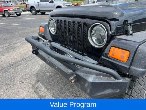 Black Clearcoat/Medium Gray Hard Top 2005 Jeep Wrangler X