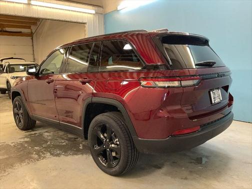 2025 Jeep Grand Cherokee Altitude