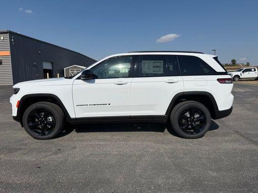 2025 Jeep Grand Cherokee Altitude