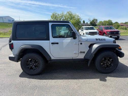 Silver Zynith Clearcoat 2023 Jeep Wrangler Sport S