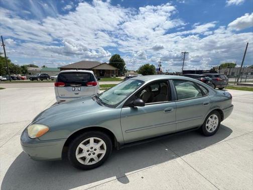 2006 Ford Taurus SE
