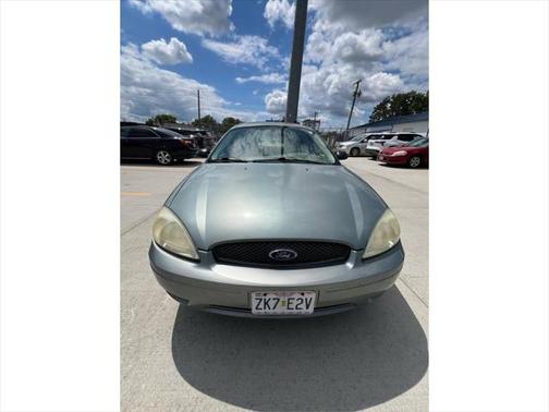 2006 Ford Taurus SE
