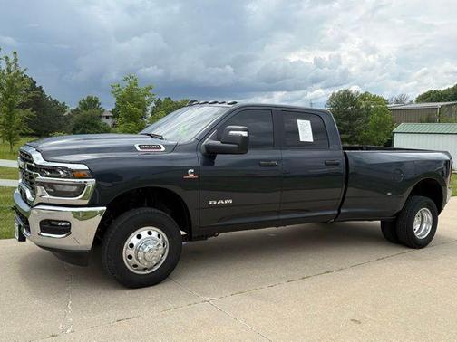 Forged Blue Metallic 2026 RAM 3500 Big Horn Crew Cab 4x4 8' Box