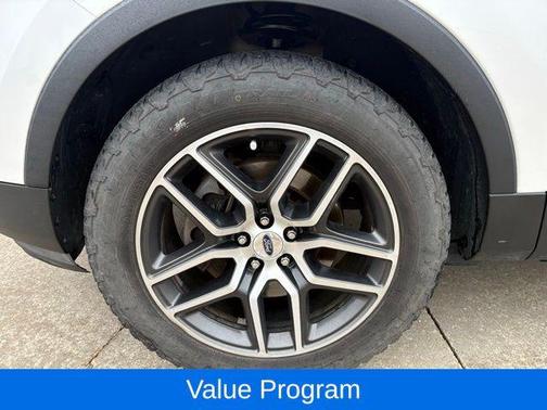 White Platinum Metallic Tri-Coat 2017 Ford Explorer sport