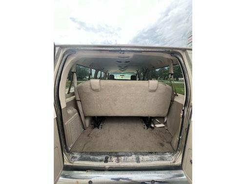 2009 Ford E350 Super Duty XL Wagon