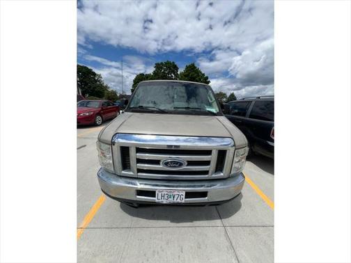 2009 Ford E350 Super Duty XL Wagon