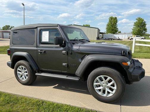Granite Crystal Metallic Clearcoat 2023 Jeep Wrangler Sport S