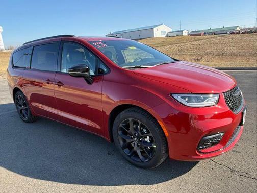 2026 Chrysler Pacifica Limited