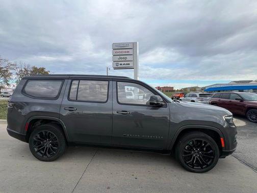 2023 Jeep Grand Wagoneer Obsidian 4x4